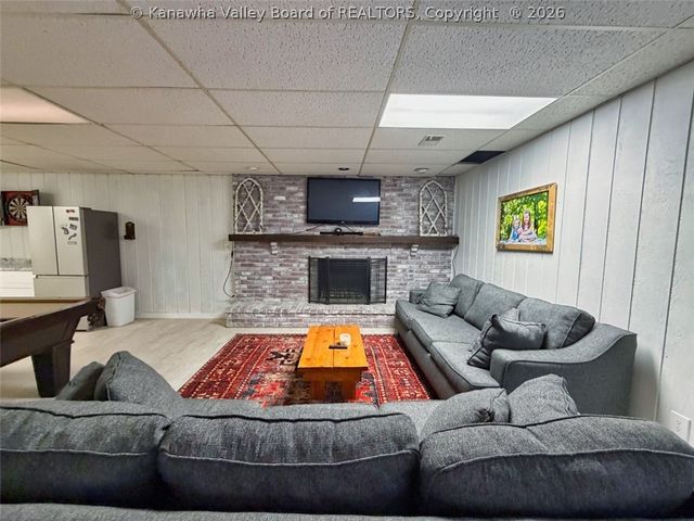 1703 Oak Knolls Road, Charleston, WV 25314