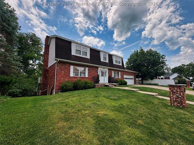 1703 Oak Knolls Road, Charleston, WV 25314