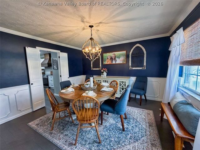 1703 Oak Knolls Road, Charleston, WV 25314