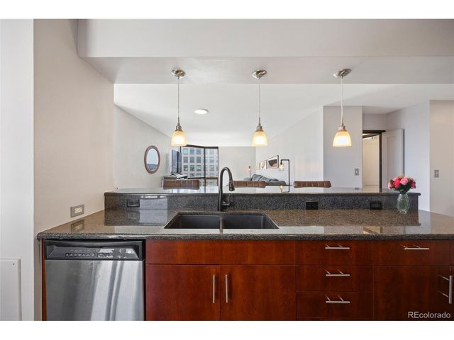 1625 Larimer St 2105, Denver, CO 80202