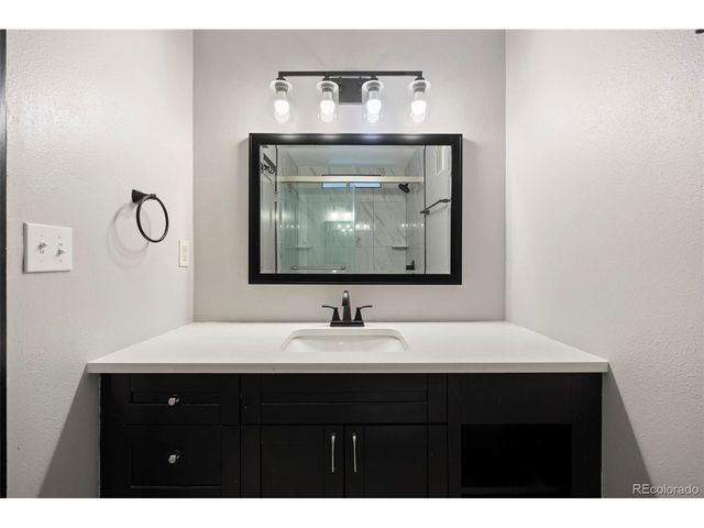 1625 Larimer St 2105, Denver, CO 80202