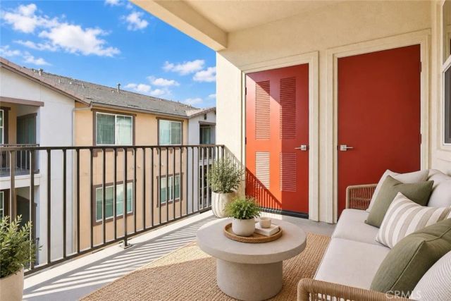 6123 Valentina way 303, Eastvale, CA 92880