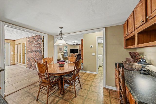 6612 PEACHTREE DRIVE, Tampa, FL 33617