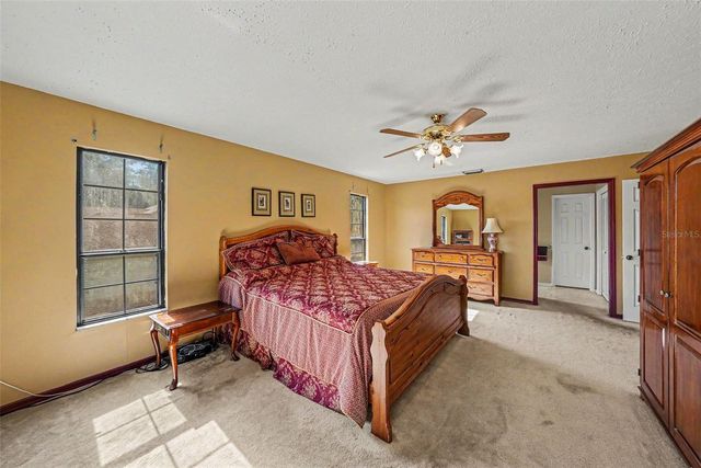 6612 PEACHTREE DRIVE, Tampa, FL 33617