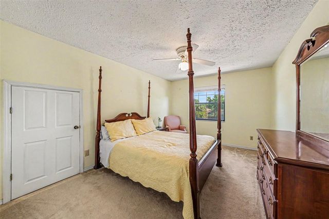 6612 PEACHTREE DRIVE, Tampa, FL 33617