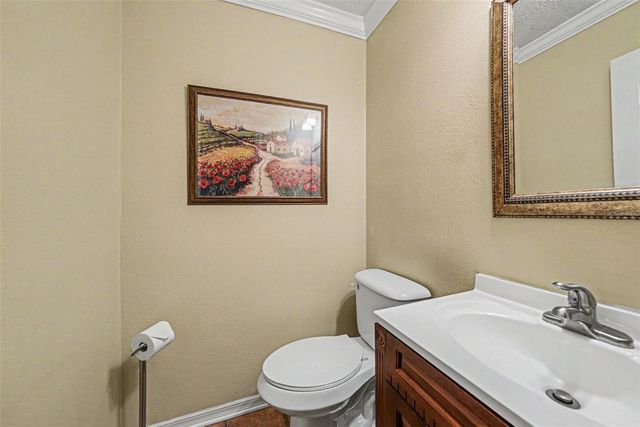 6612 PEACHTREE DRIVE, Tampa, FL 33617