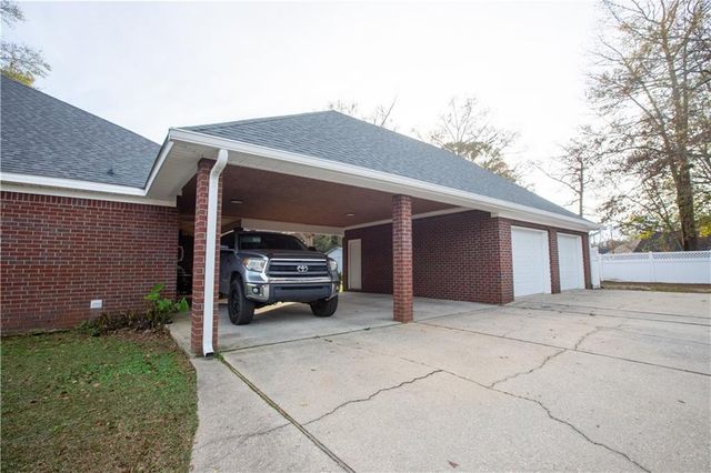 5757 Cordova Avenue, Satsuma, AL 36572