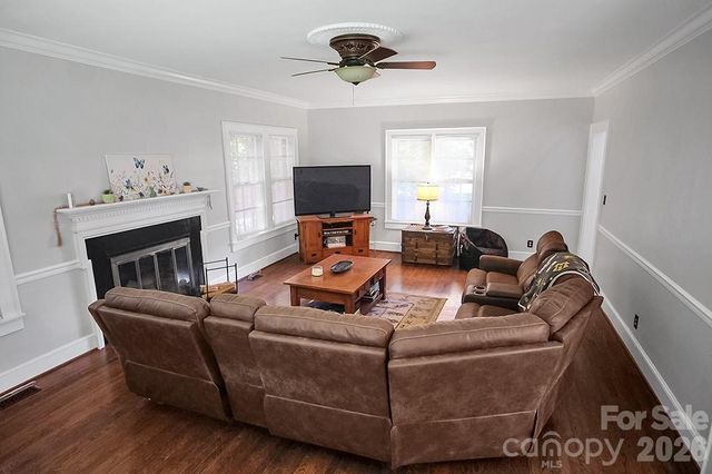 601 S Washington Street, Shelby, NC 28150