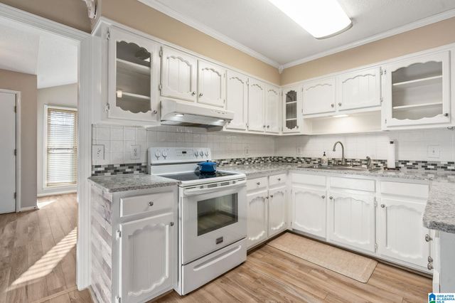 2400 DALTON DRIVE, Pelham, AL 35124