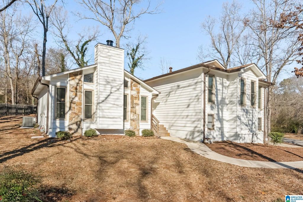 2400 DALTON DRIVE, Pelham, AL 35124