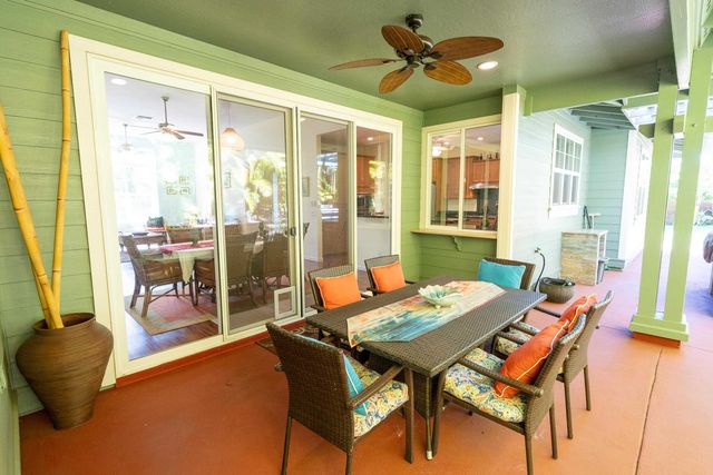 15 Laukahi St, Kihei, HI 96753