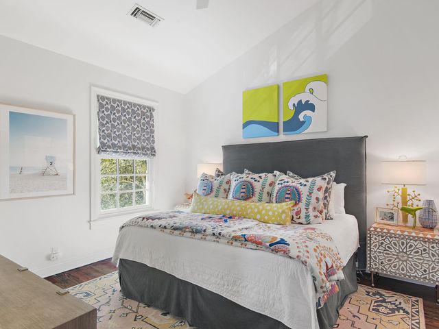 34 N Barrett Square 3D, Rosemary Beach, FL 32461