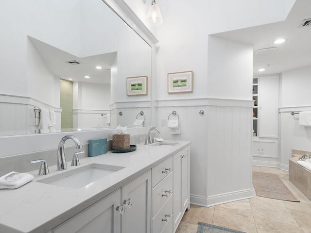 34 N Barrett Square 3D, Rosemary Beach, FL 32461