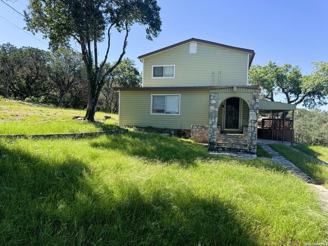 330 PRIVATE ROAD 2610, Mico, TX 78056