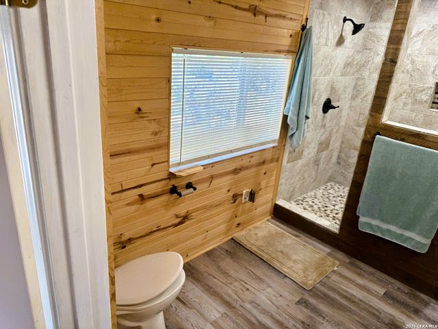330 PRIVATE ROAD 2610, Mico, TX 78056