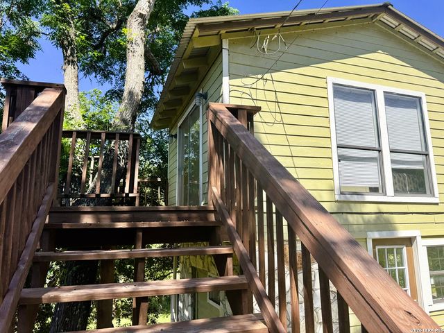 330 PRIVATE ROAD 2610, Mico, TX 78056