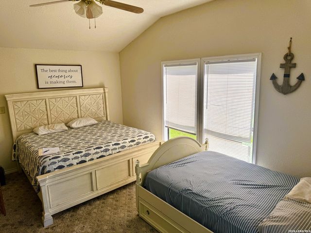 330 PRIVATE ROAD 2610, Mico, TX 78056
