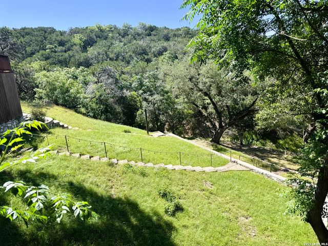 330 PRIVATE ROAD 2610, Mico, TX 78056