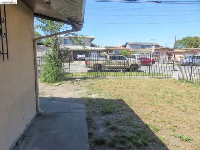 510 Maine Ave, Richmond, CA 94804