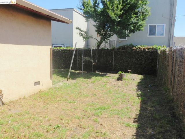 510 Maine Ave, Richmond, CA 94804