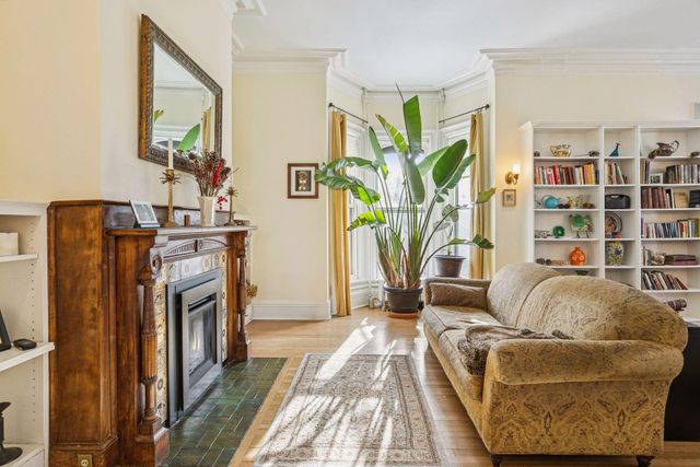 96 Virginia Street, Saint Paul, MN 55102