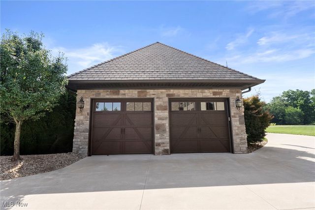 455 Via Avellino Street, North Lima, OH 44452