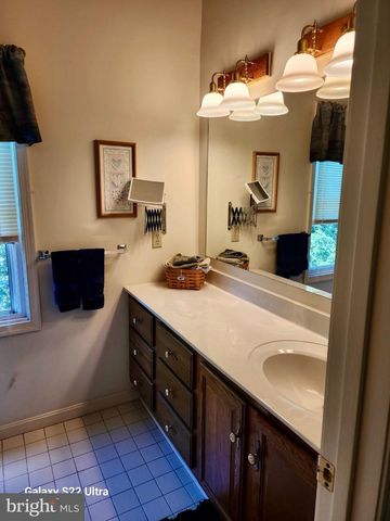 5688 ABERDEEN DR, Harrisburg, PA 17111