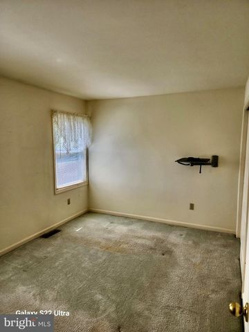 5688 ABERDEEN DR, Harrisburg, PA 17111