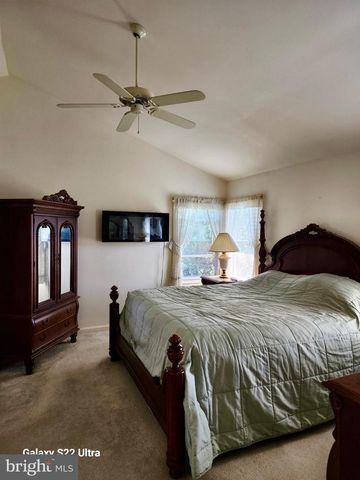 5688 ABERDEEN DR, Harrisburg, PA 17111