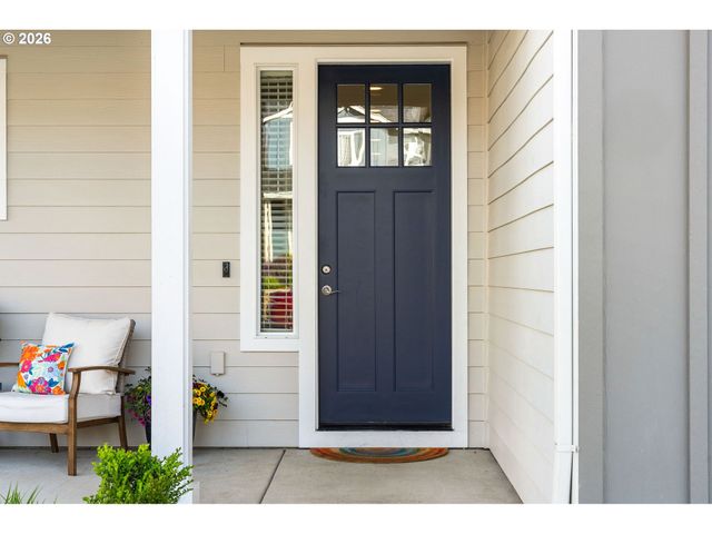 826 W GOLDEN EAGLE Dr, La Center, WA 98629