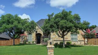 6521 Rock Springs Drive, North Richland Hills, TX 76182