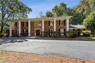 290 Glen Lake Drive, Atlanta, GA 30327