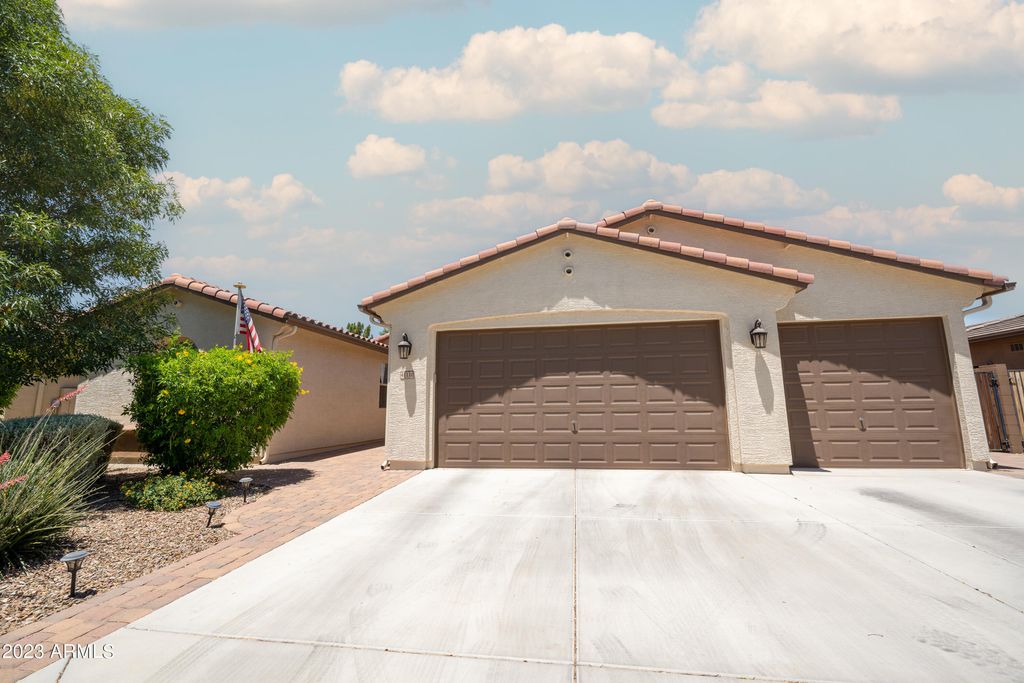 41110 N ELIANA Drive, San Tan Valley, AZ 85140 — photo 2