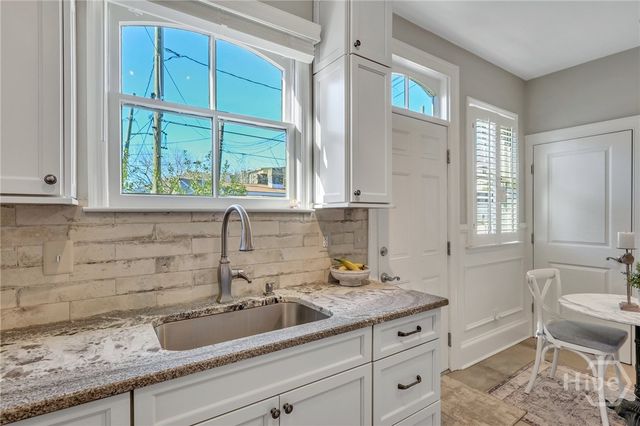 621 Tattnall Street, Savannah, GA 31401