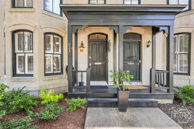 621 Tattnall Street, Savannah, GA 31401