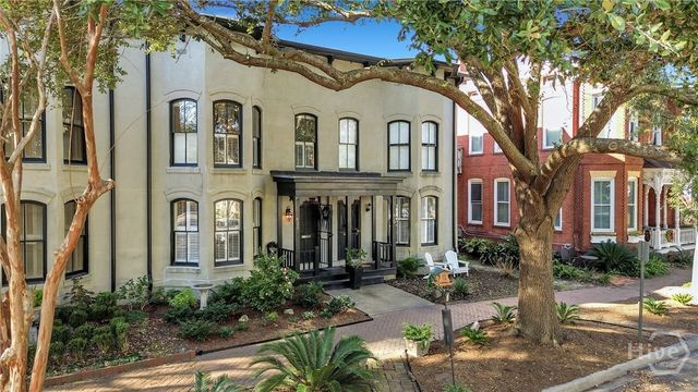 621 Tattnall Street, Savannah, GA 31401