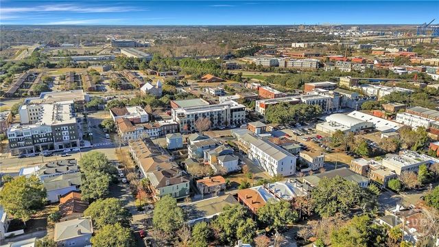 621 Tattnall Street, Savannah, GA 31401