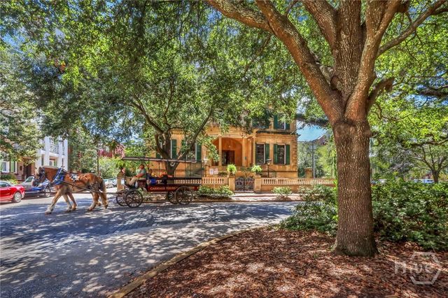 621 Tattnall Street, Savannah, GA 31401