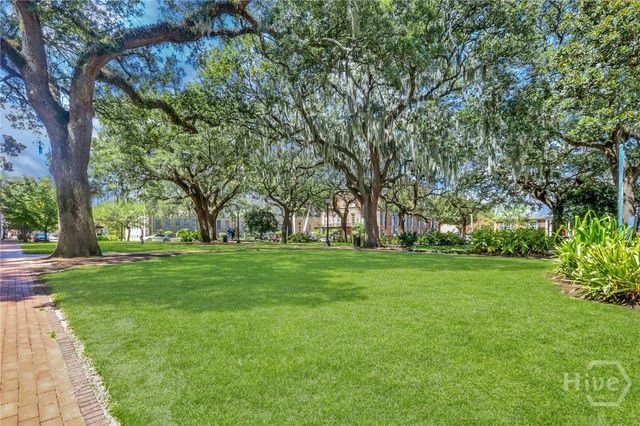 621 Tattnall Street, Savannah, GA 31401