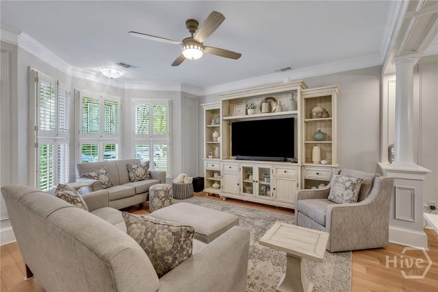 621 Tattnall Street, Savannah, GA 31401