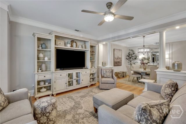 621 Tattnall Street, Savannah, GA 31401