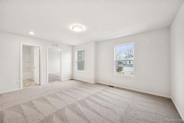 707 Knollwood Bend, Chelsea, MI 48118
