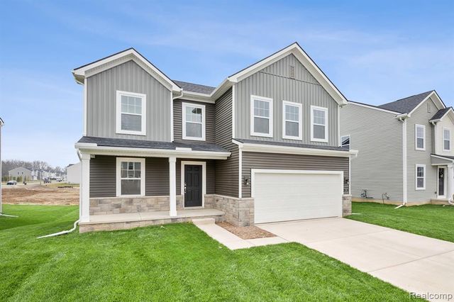 707 Knollwood Bend, Chelsea, MI 48118