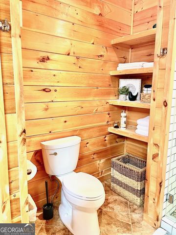 6341 W Laurel Lane, Young Harris, GA 30582