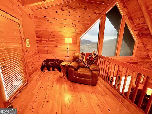 6341 W Laurel Lane, Young Harris, GA 30582