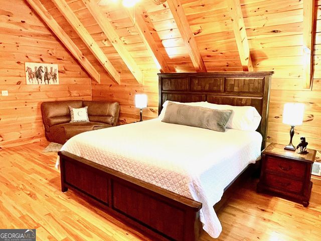 6341 W Laurel Lane, Young Harris, GA 30582