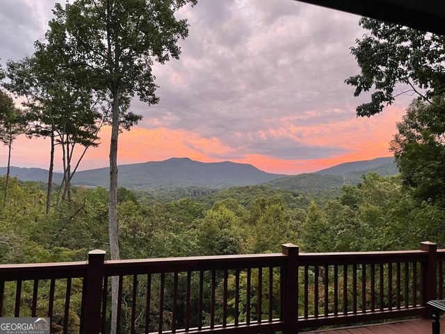 6341 W Laurel Lane, Young Harris, GA 30582