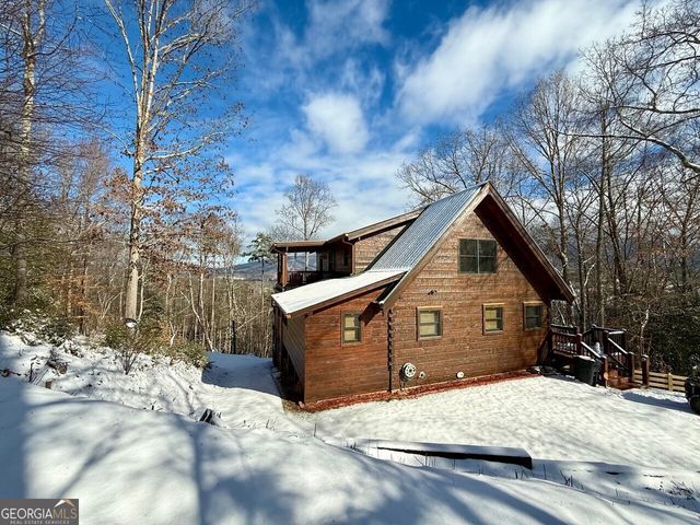 6341 W Laurel Lane, Young Harris, GA 30582