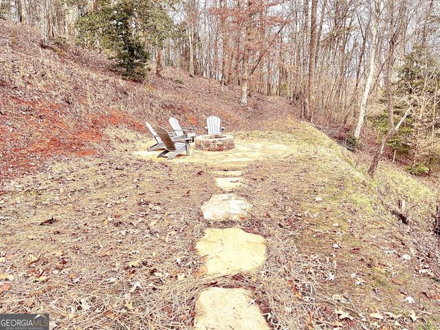 6341 W Laurel Lane, Young Harris, GA 30582