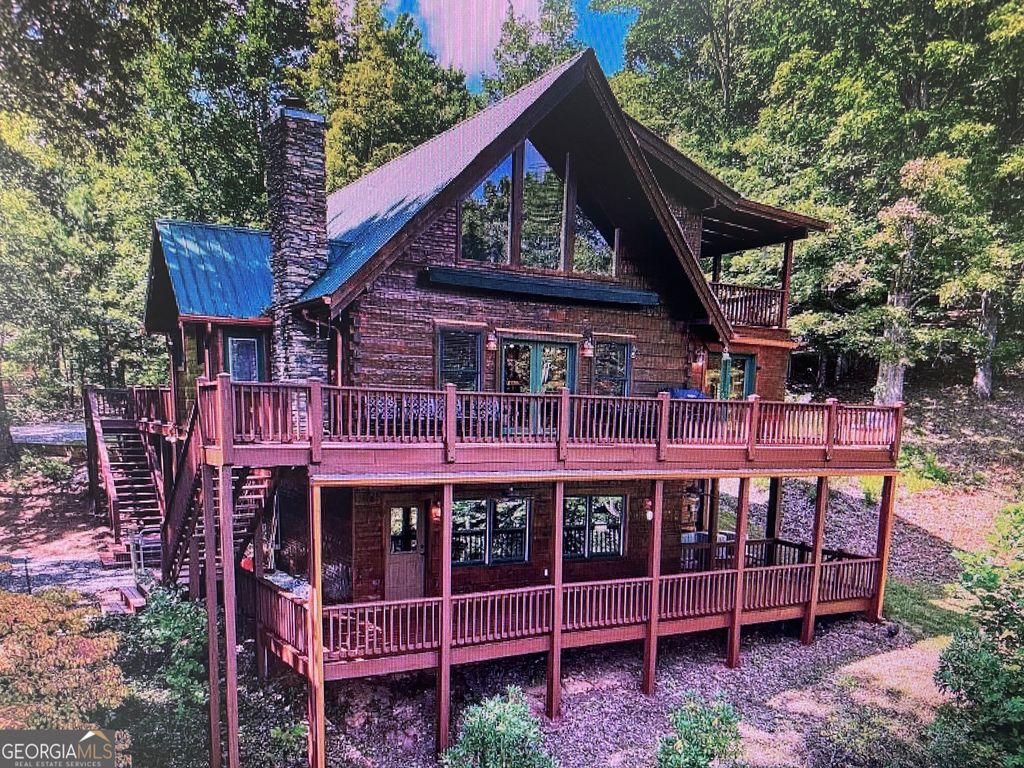 6341 W Laurel Lane, Young Harris, GA 30582